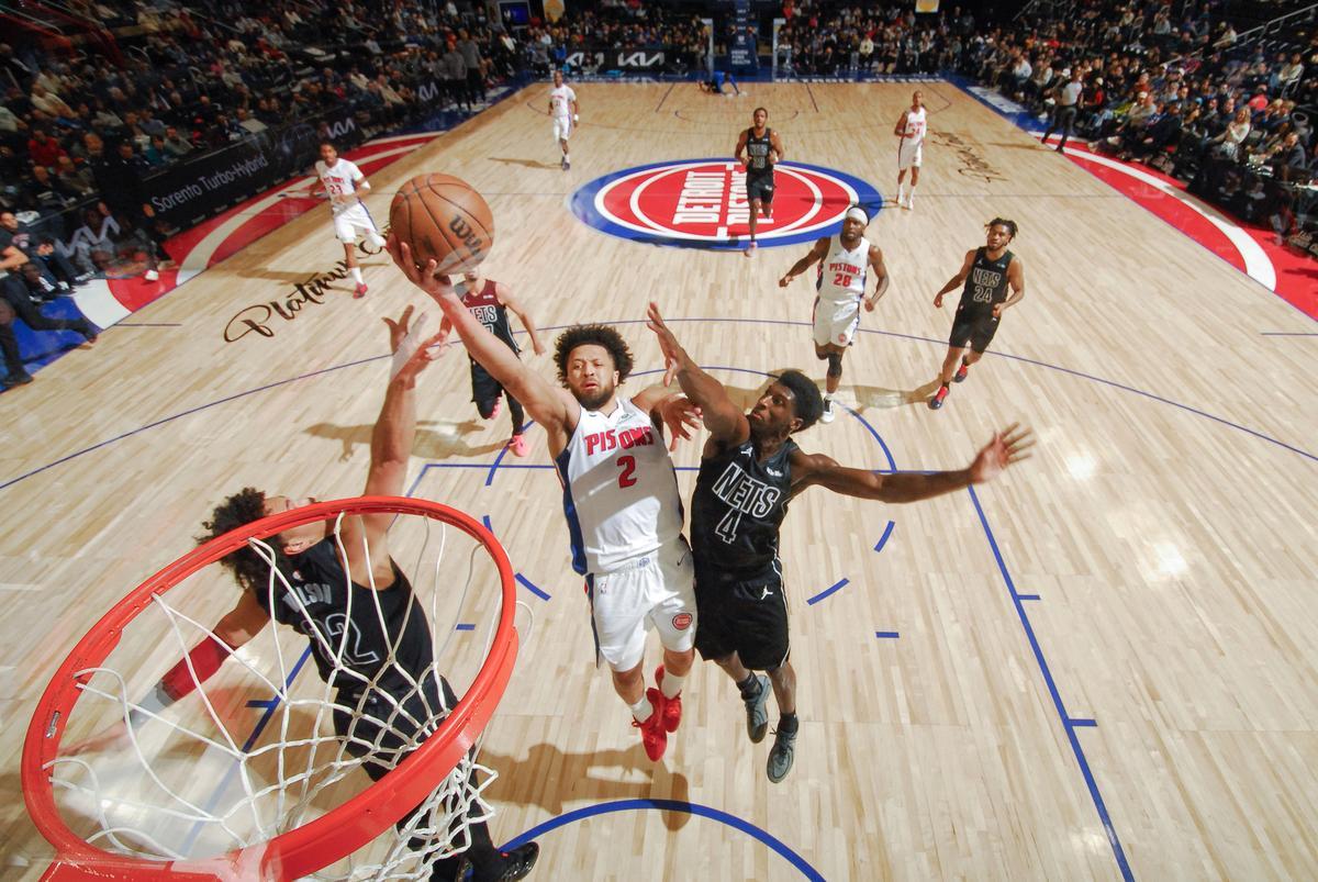 爱德华兹41分封神夜：森林狼第三节防守绞杀战如何撕碎灰熊？